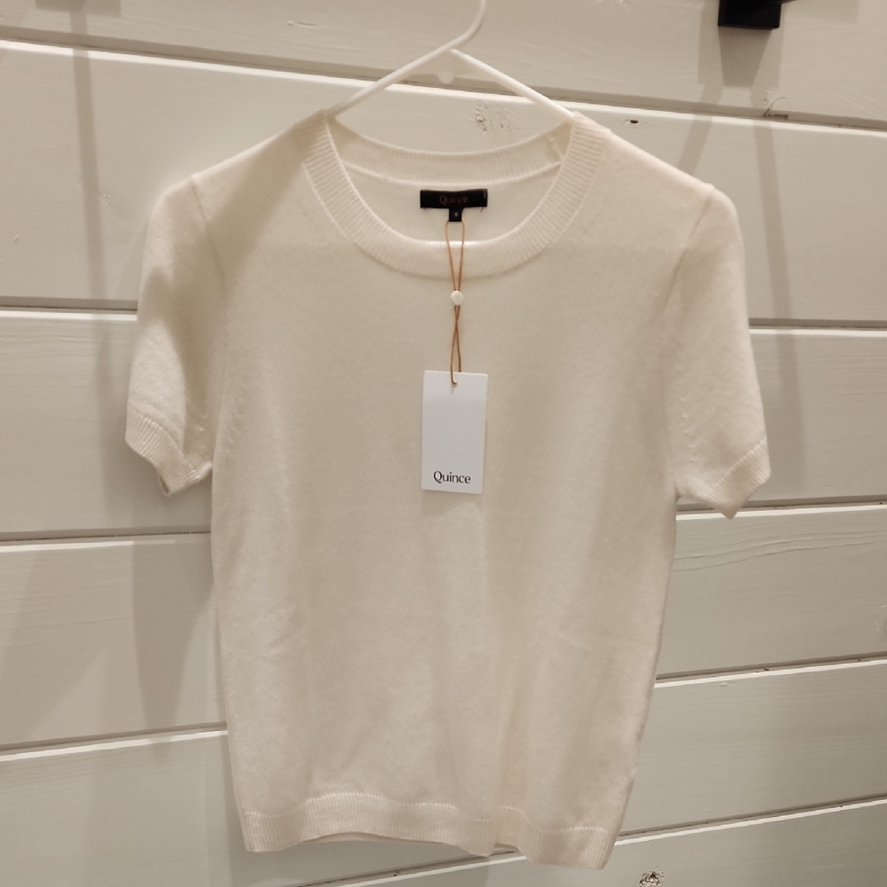 Quince Short Sleeve Crewneck 100% Cashmere Sweater - Small - Off-White / Ivory